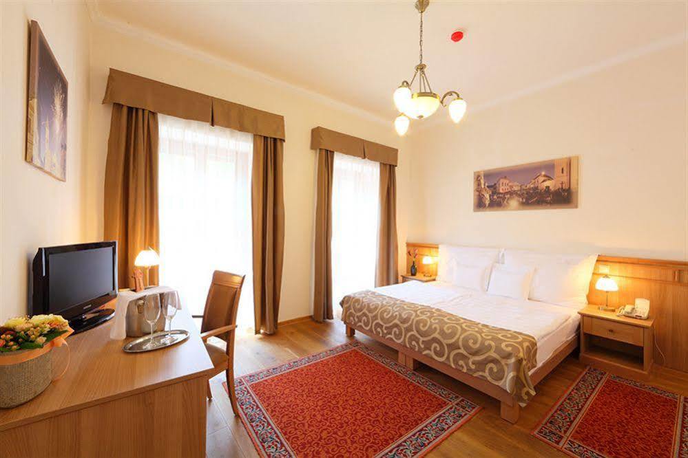 Hotel Historia & Historante Veszprém Eksteriør billede